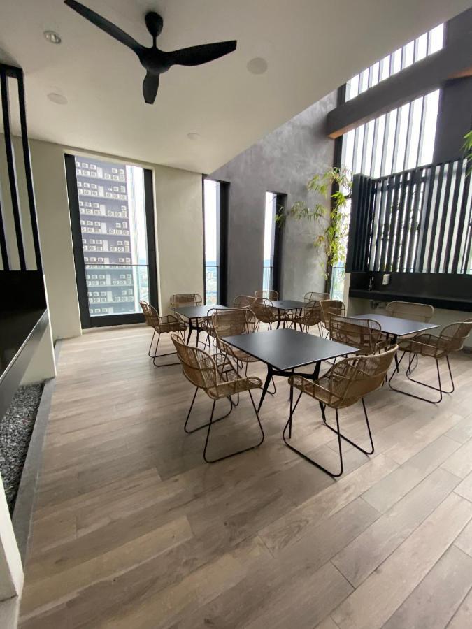 Infinity Pool Suite Bukit Bintang Lalaport Bbcc Kuala Lumpur Exterior foto